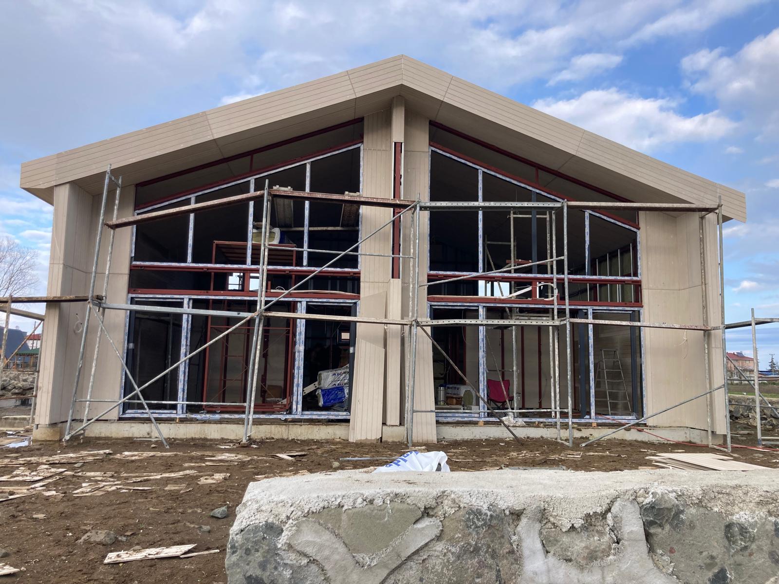 Modern yapı cephe demir doğrama çalışması